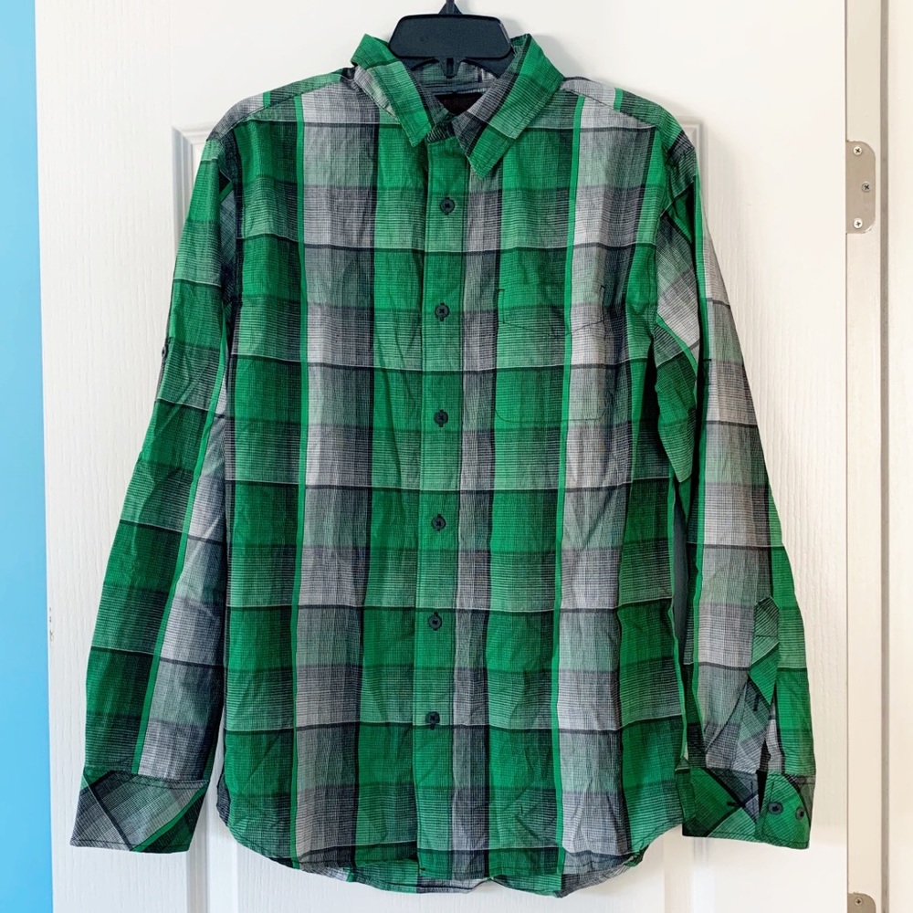 Tony hawk green plaid button up long sleeve medium